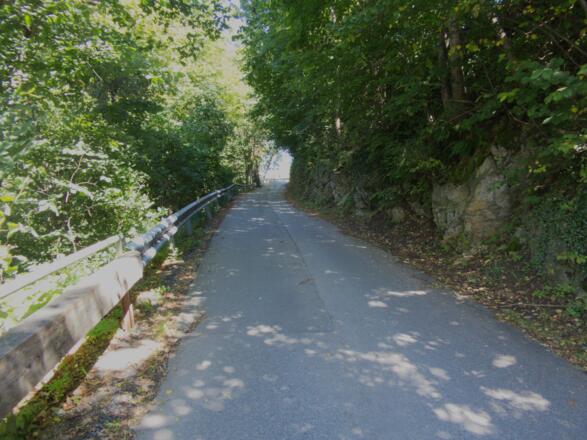 Fahrstrasse nach Imsterberg