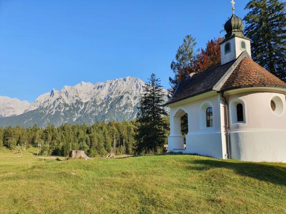 Die kleine Kapelle am Lautersee