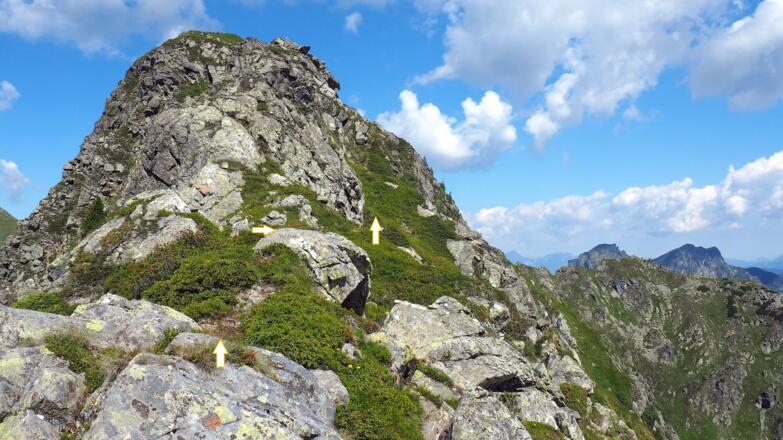 Gratstück ab 2115m ostseitig umgehen