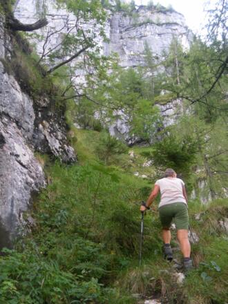 entlang des Nordwandfußes