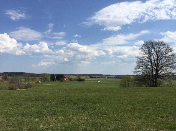 Weitblick auf der Anhöhe Holzhausen Richtung Ebertshausen