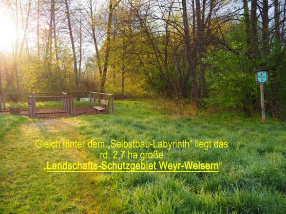 Dahinter befindest sich das Natur-Schongebiet