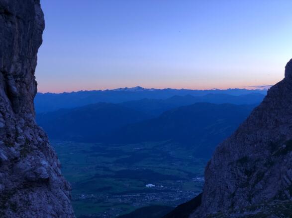 Abendlicher Blick von der Terrasse in Richtung Hoher Tauern