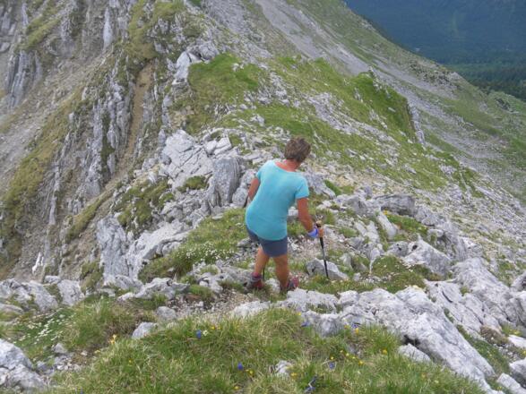 Abstieg zum Verbindungsgrat