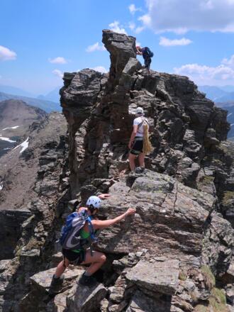 Blockgelände am Grat.