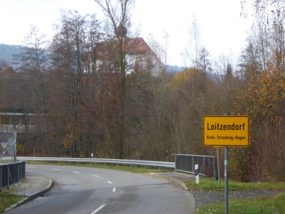 Loitzendorf City mit Kirche