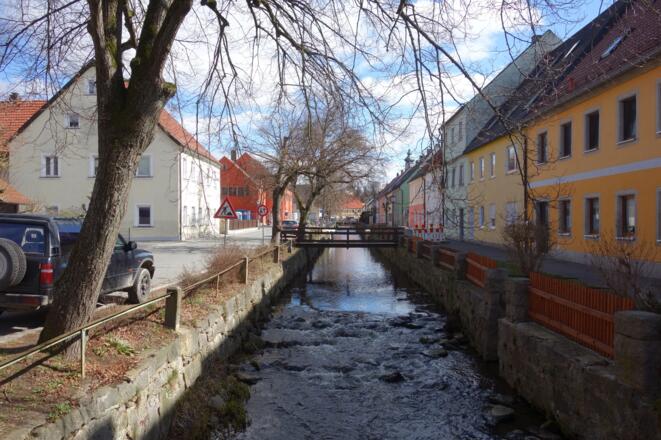 "Klein-Venedig" in Floß