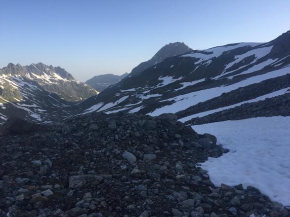 Blick zurück zur Wiesbadener Hütte nach ca. 15 Gehminuten