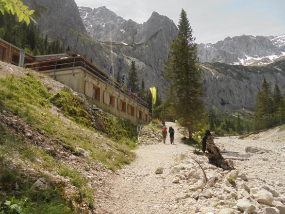 Höllentalangerhütte