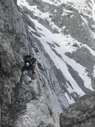 Querung über schmales Band