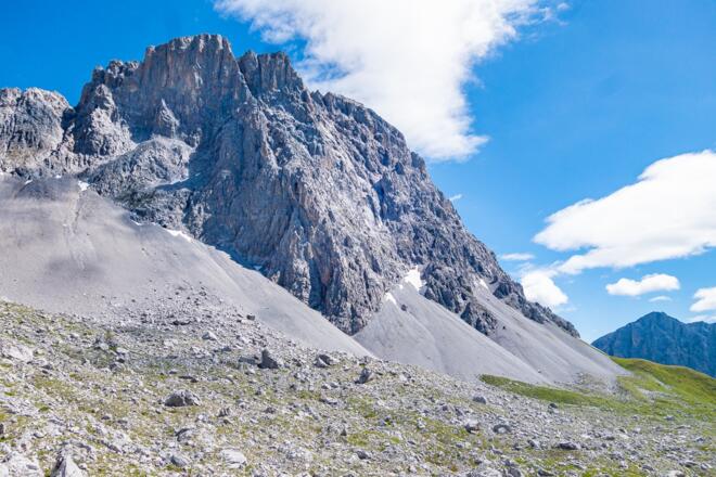 Die Südflanke der Sulzfluh - da geht es rauf.