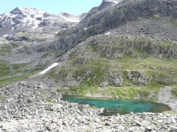 Am Gafluner Winterjöchle kommen wir auf Tiroler Hoheitsgebiet, hier das Steeser Weiherli