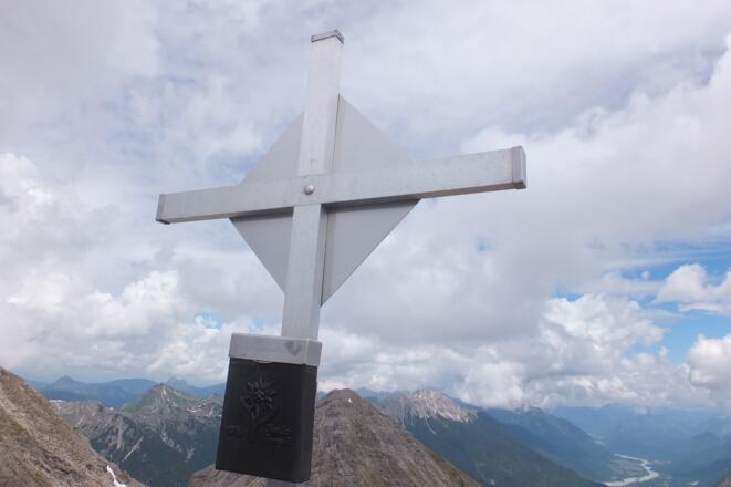 Auf dem Gipfel des Augzahns