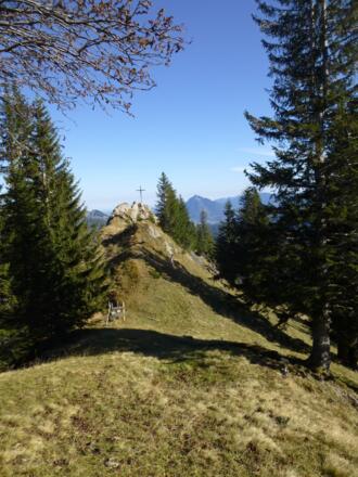 Einsames Kreuz in Sicht