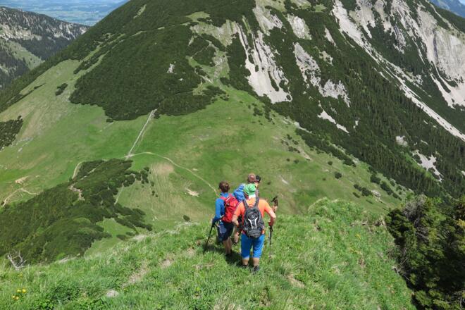 Der steile und ausgesetzte Nordabstieg von der Rotwand