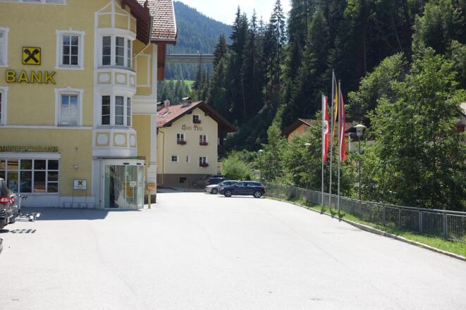 Parkmöglichkeit beim Gemeindeamt