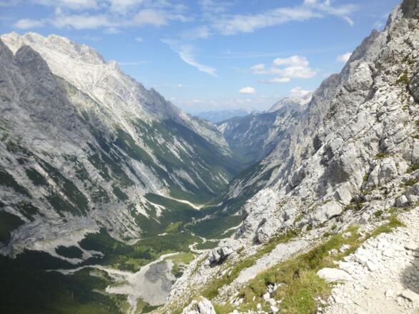 Blick übers Reintal ins Karwendel