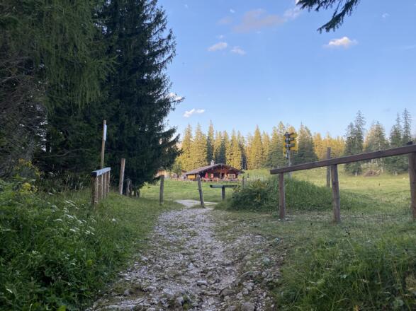 Erster Blick auf die Kühroint Hütte