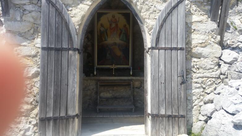 Kapelle nebem dem Reichenhaller Haus unterhalb des Gipfels