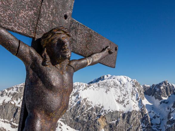 Das Eisenkreuz auf dem Schneibstein.