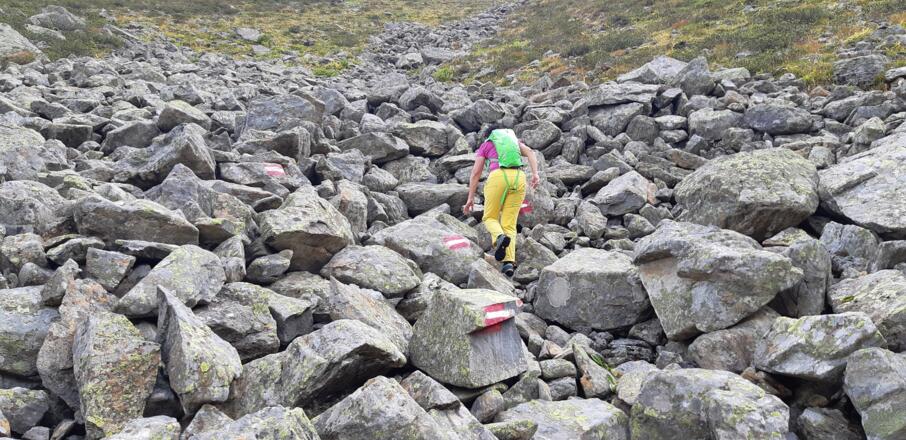 Durch Blockgelände und ...