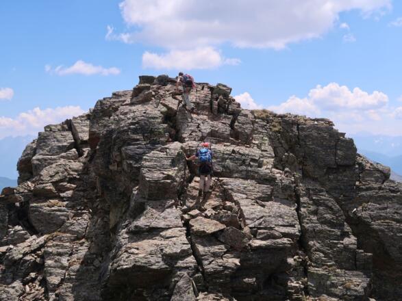 Großteils guter Fels.