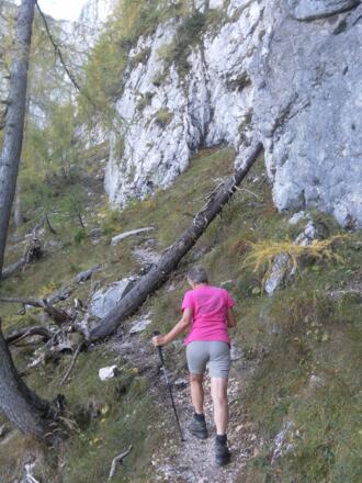 am Wandfuß des Wartsteinkopfs