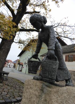 Mitterfels - vor der Kirche