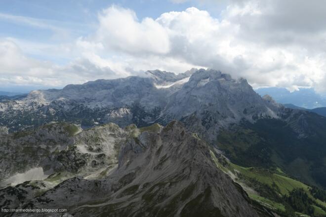 Der Dachstein ist leider in Wolken, aber das trübt meine Freude nicht