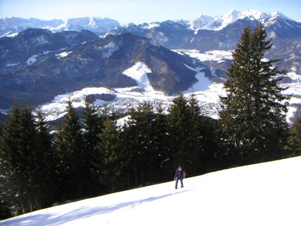 freie Südhänge unter dem Hochgernhaus