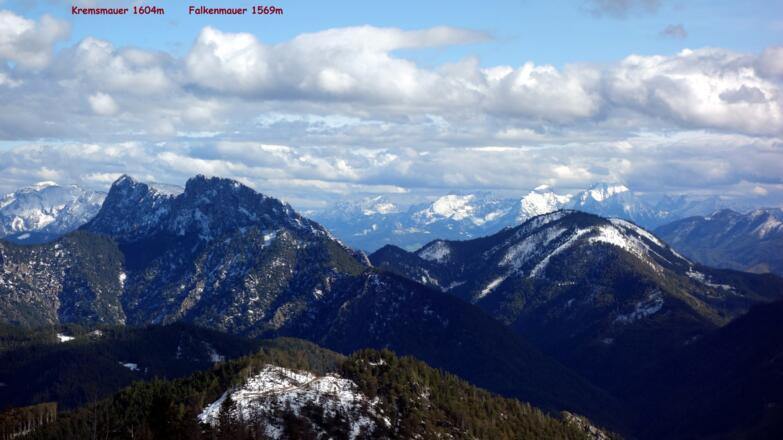 Kremsmauerblick vom Gratkamm-Abstieg ca. 1360m