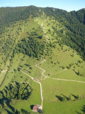 Der Weg zu den Seitenalmen
