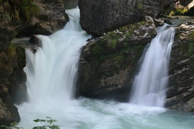 Auf keinen Fall sollte man sich anschließend die Besichtigung des nahen Stromboding-Wasserfalls.