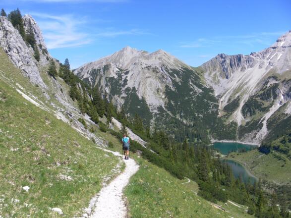 Gumpenkarspitze und Krapfenkarspitze über den Soiernseen