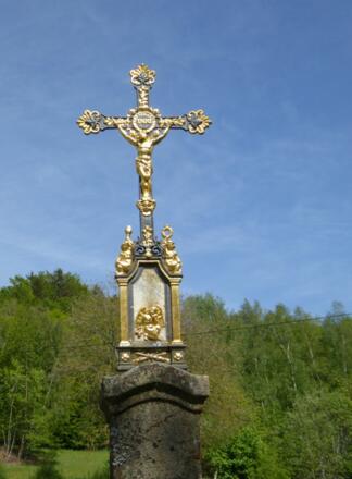 Goldenes Kreuz beim unteren Roßhof