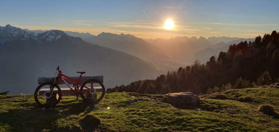 Daher bekommt man immer wieder die Möglichkeit ...