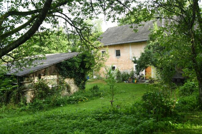 Der alte Bauernhof Stanger - an der Forststraße