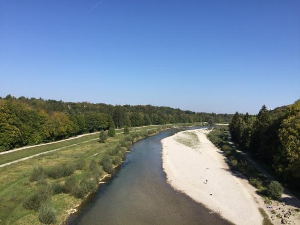 Blick nach Norden von Großhesseloher Brücke
