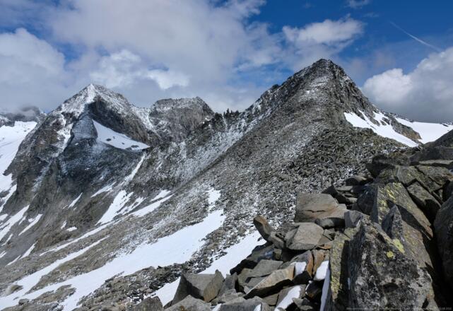 Bilck vom Keilbachjoch (2833m) mit Wollbachspitz (links) und Gfallenspitz (rechts) - 02.08.2021
