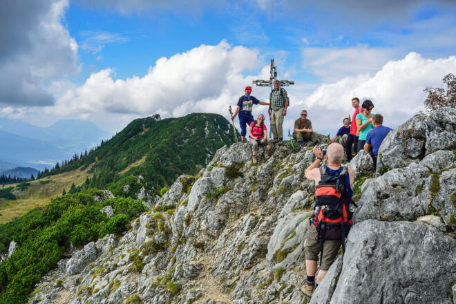 Der Hörndlwandgipfel mit dem Gurnwandkopf im Hintergrund.