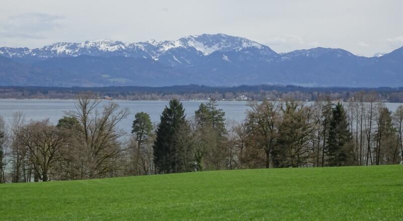 Höchster Punkt der Tour: Blick vom Bernrieder Park auf die Benediktenwand