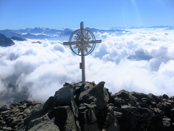 Südostpanorama vom Schneespitz