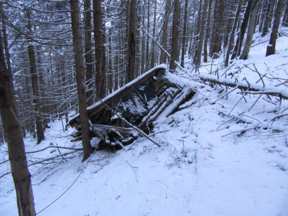 verfallene Hütte am ehemaligen Pyramidensteig