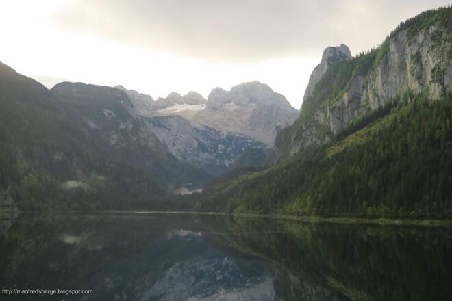 Der Vordere Gosausee mit dem Dachstein hinten