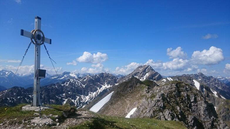 Kuchelbergspitz - im Hintergrund Kreuzspitze