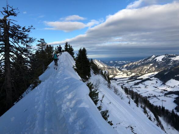 Weg über die Jägernase am Grat entlang