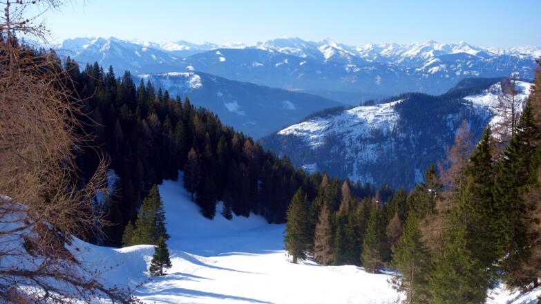 Gameringpiste vom Sattel 1605m gesehen