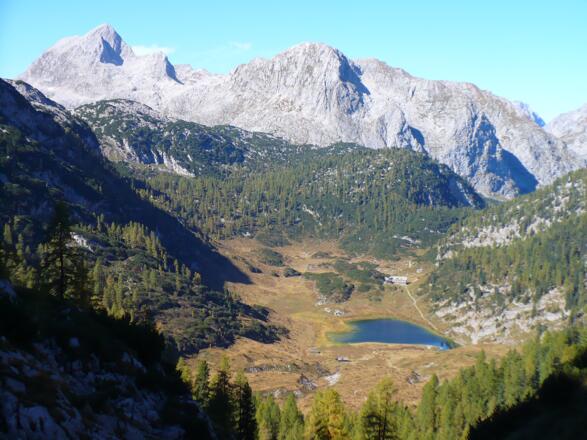 Funtenseekessel mit Hundstod und Schneiber im Hintergrund