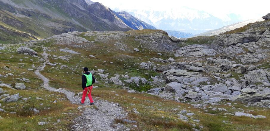 Abstieg vom Naviser Jöchl zu ...