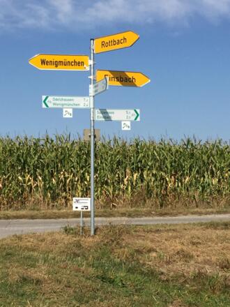 Hinweisschilder bei Prack